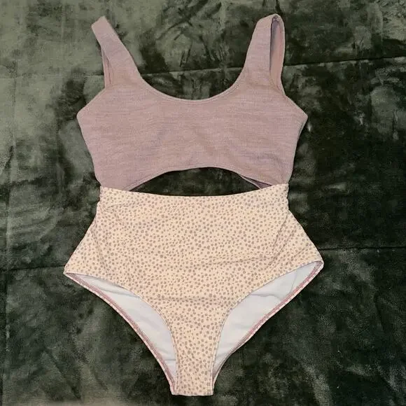 One-Piece Swimsuit Women's Medium Mauve Purple Polka Dot Cut Outs Swimwear - Picture 1 of 7